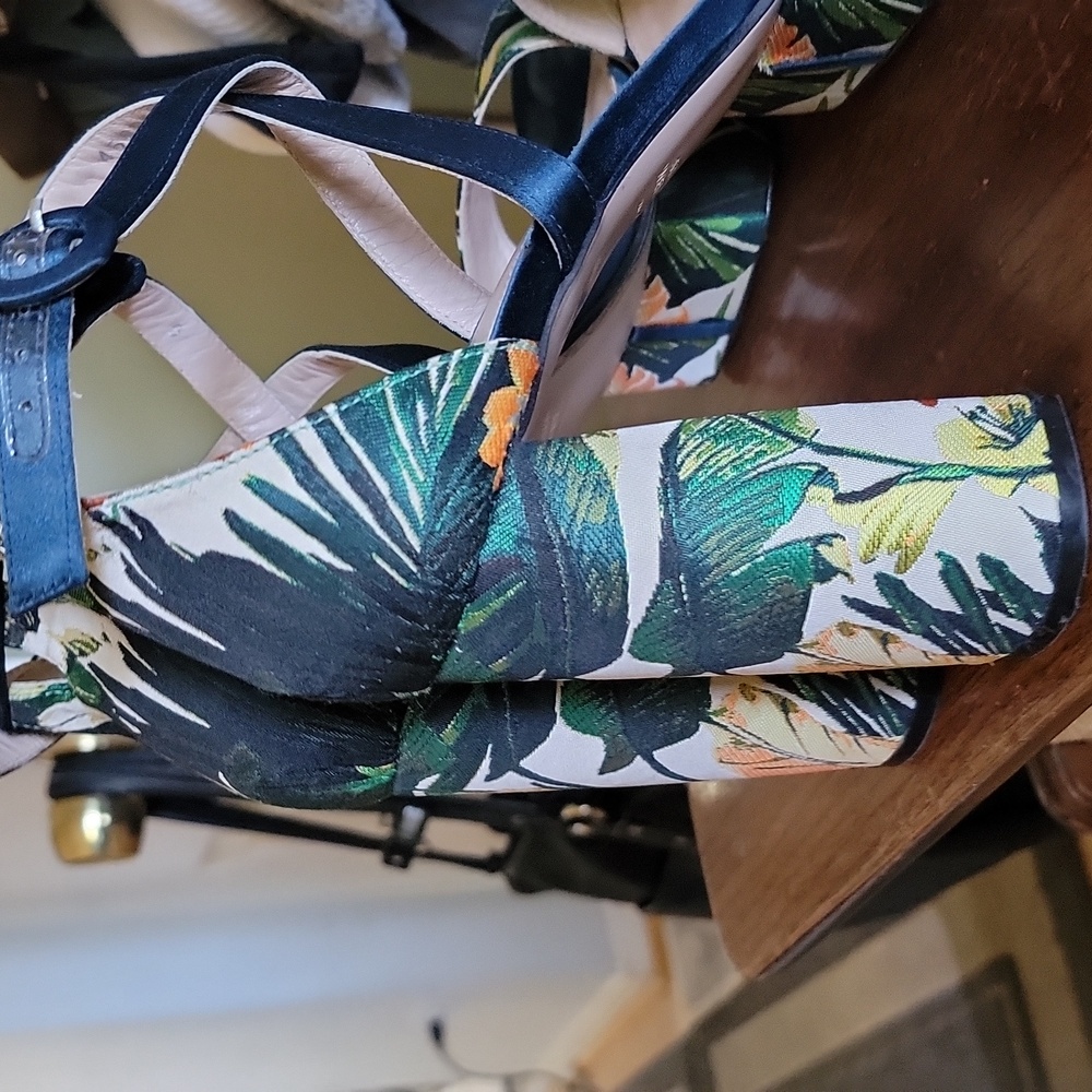 Stuart Weitzman Multicolor Floral Platform Sandals - Picture 7 of 14